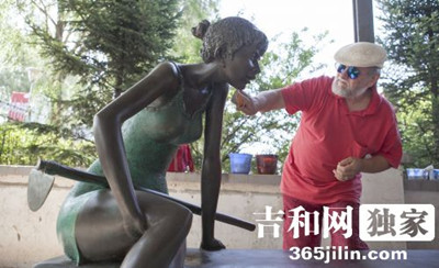 32件農(nóng)業(yè)題材雕塑落戶(hù)農(nóng)博園